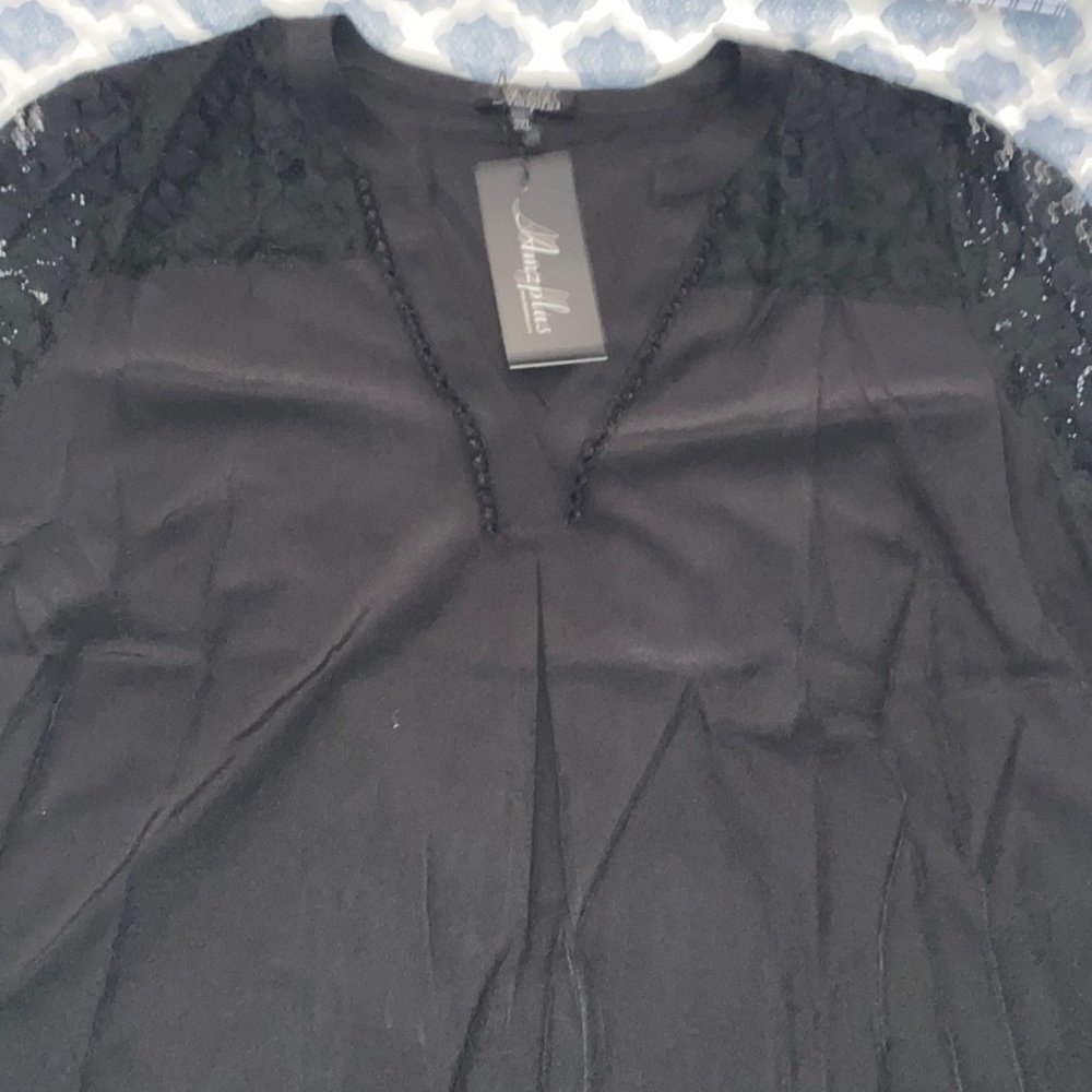3xl Black blouse with sheer arms